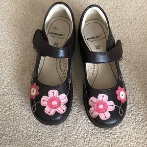 Pediped size 1 children’s shoes